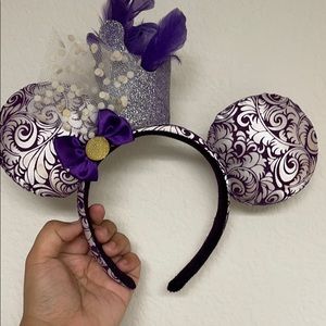 Minnie Ears with feathers